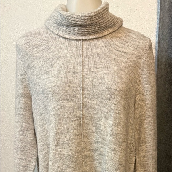 Marled Reunited Snuggly Soft Cowl Neck Sweater | Light Gray & White | Size L - Picture 2 of 7
